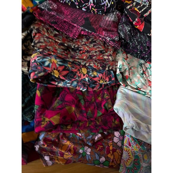 Lularoe Tall & Curvy large lot of leggings - Picture 5 of 11